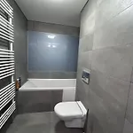365 In 아파트 *