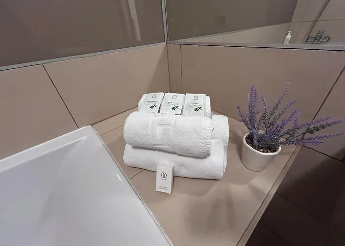 365 In * ブカレスト